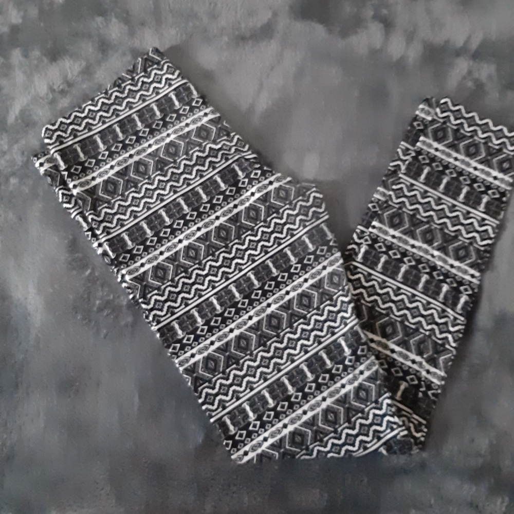 Arizona Leggings  Size Large